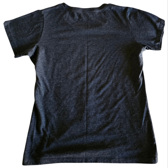 🩶 Vanderpump Las Vegas Tee Lisas famous "Throw Me To The Wolves" tagline size M - Picture 5 of 7